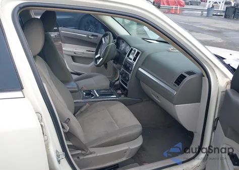 2010 Chrysler 300 Touring from USA, damaged, VIN 2C3CA4CD3AH112616